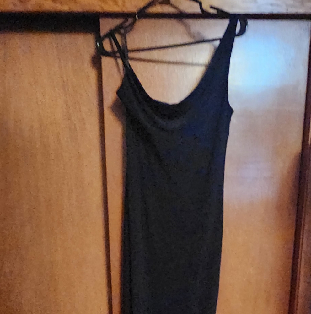 Elegant Black Sleeveless Dress